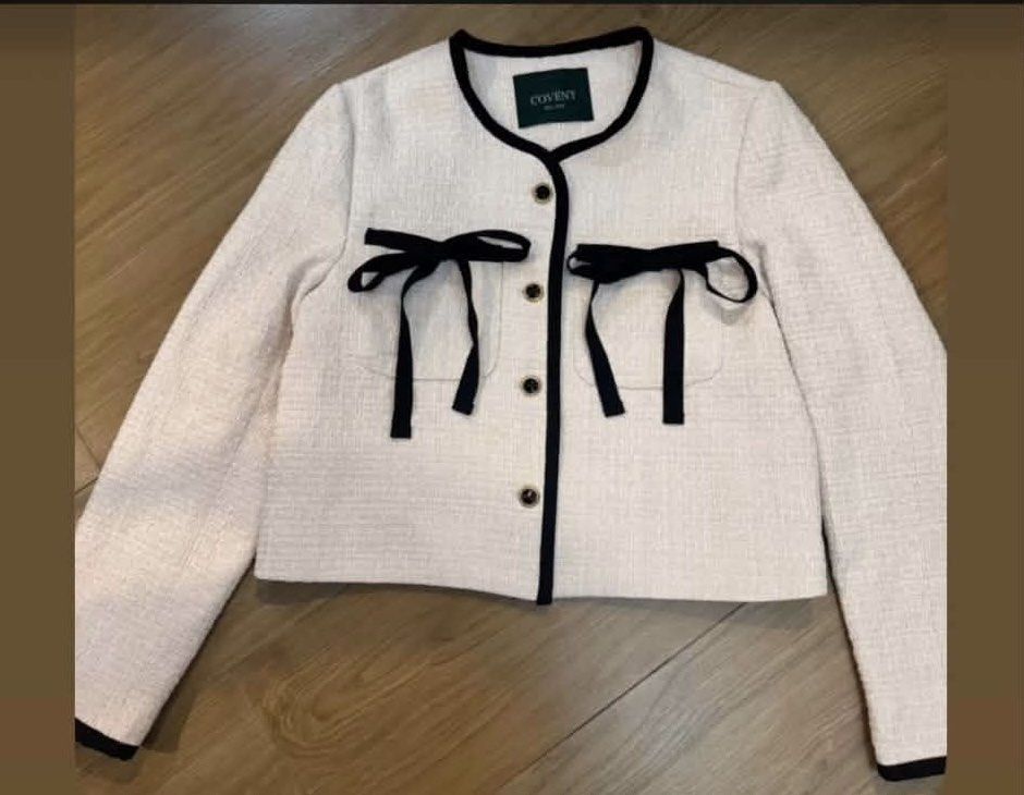 Tweed korean blazer (Category: Coats, Jackets and Outerwear) located in Taguig. Submitted by michelledc2 (Listing ID 1470612639, Image 2). Description: Bought in korea Looks like NEW Very nice in actual Large on tag Bust 38 Length 19.5.