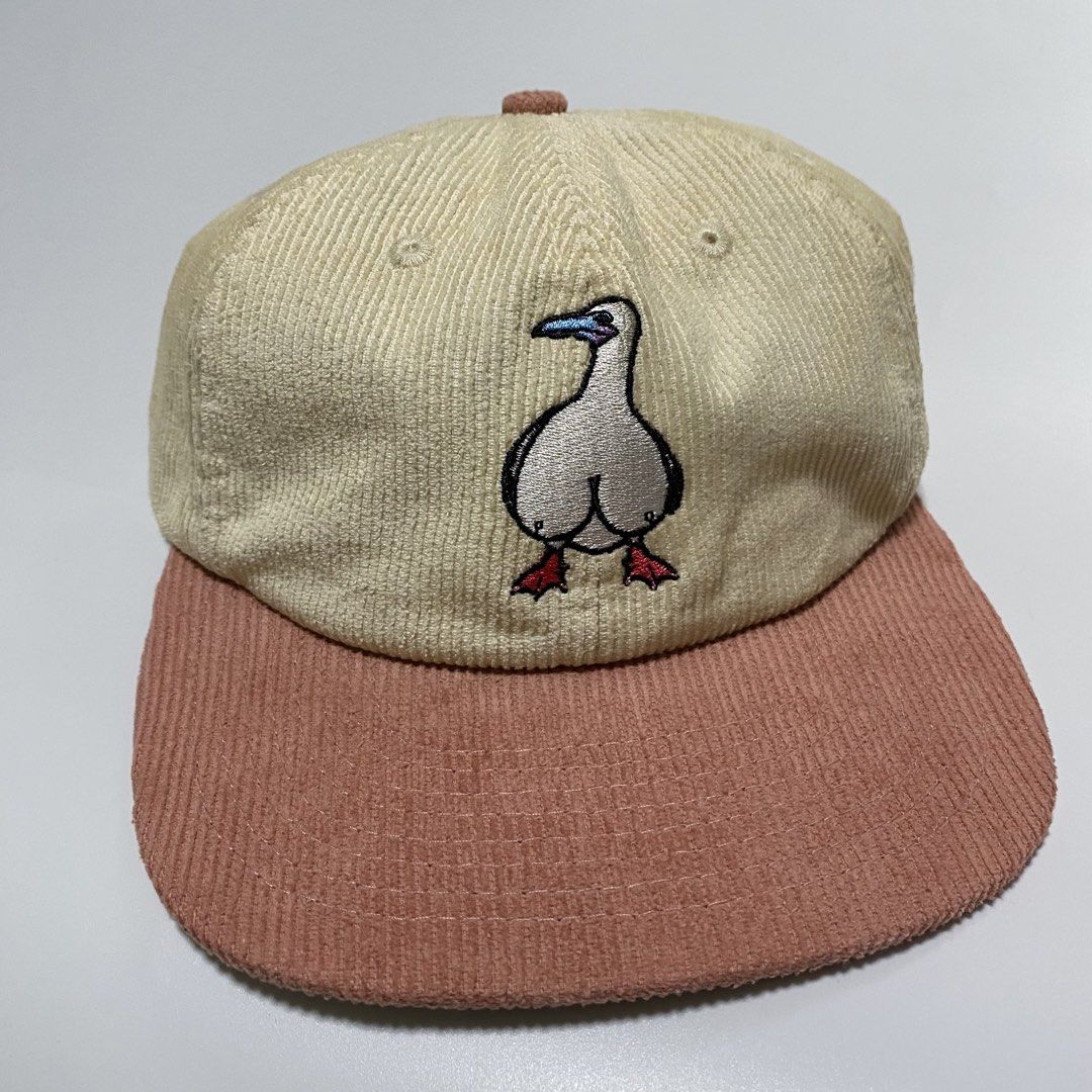 two toned hat by neat (Category: Caps & Hats) located in Quezon City. Submitted by hatlocker (Listing ID 1470646631, Image 1). Description: ₱400.00 only dm.