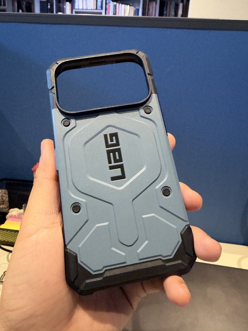UAG PATHFINDER MAGSAFE CASE FOR IPHONE 17/18 PRO (Category: Cases & Sleeves) located in Quezon City. Submitted by jrckgarcines (Listing ID 1470630053, Image 3). Description: MALL PRICE: 2,790.