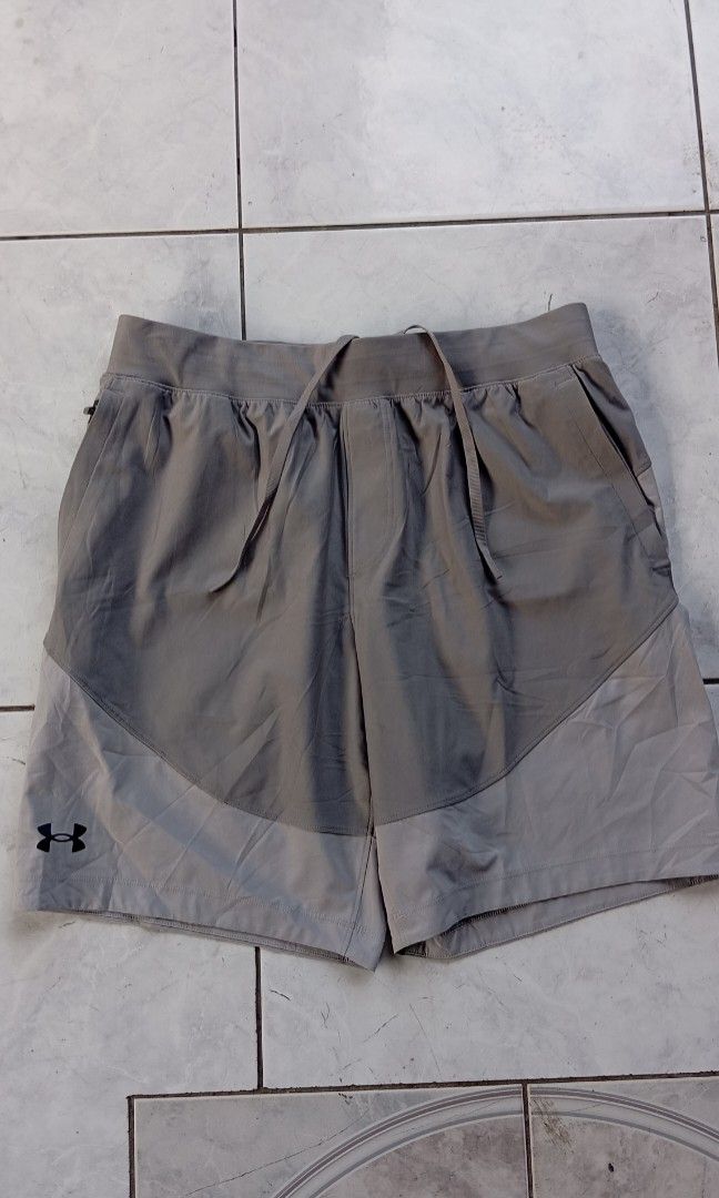 Under armour athletic shorts (Category: Shorts) located in Manila. Submitted by ricobagallon123 (Listing ID 1470601476, Image 2). Description: .