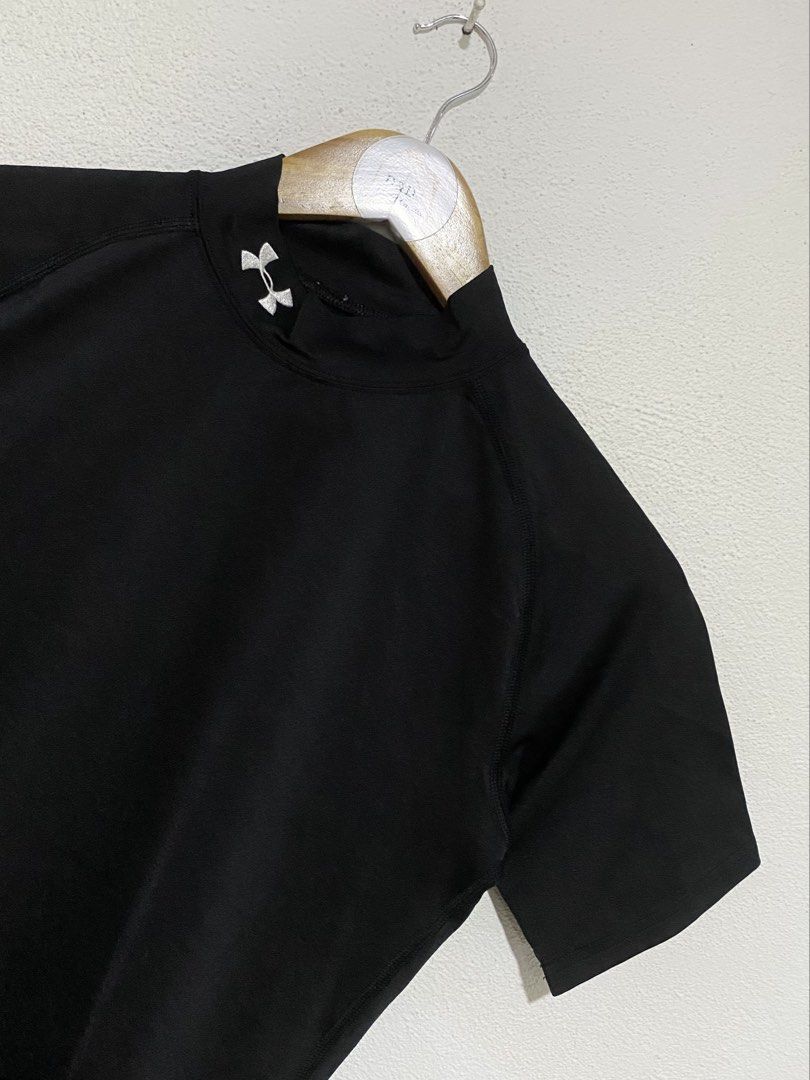 Under Armour Compression Shirt (Category: Activewear) located in Goa. Submitted by dandd_thrift_goods (Listing ID 1470678544, Image 2). Description: ▪️ SIZE ON TAG: XL ▪️DIMES: Length 25.5| Width 17 ▪️COLOR RATE: 10/10 ▪️CONDITION: 10/10 ▪️ISSUE: ❌ .