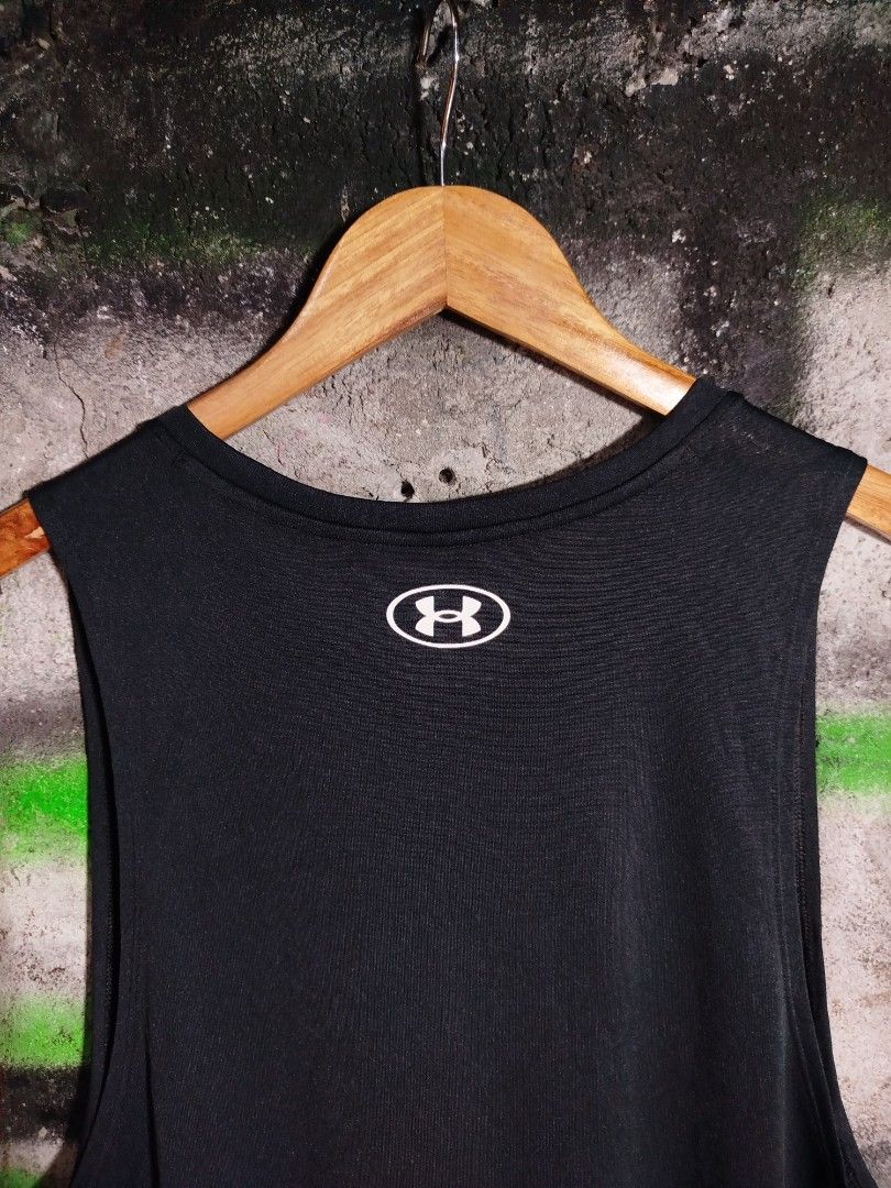 Under armour tech tank (Category: Tshirts & Polo Shirts ) located in Mandaluyong City. Submitted by ren2o_cru2 (Listing ID 1470567226, Image 3). Description: under armour tech tank 27/21.