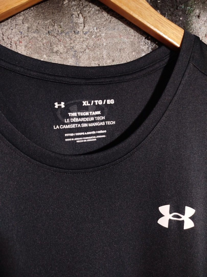 Under armour tech tank (Category: Tshirts & Polo Shirts ) located in Mandaluyong City. Submitted by ren2o_cru2 (Listing ID 1470567226, Image 1). Description: under armour tech tank 27/21.