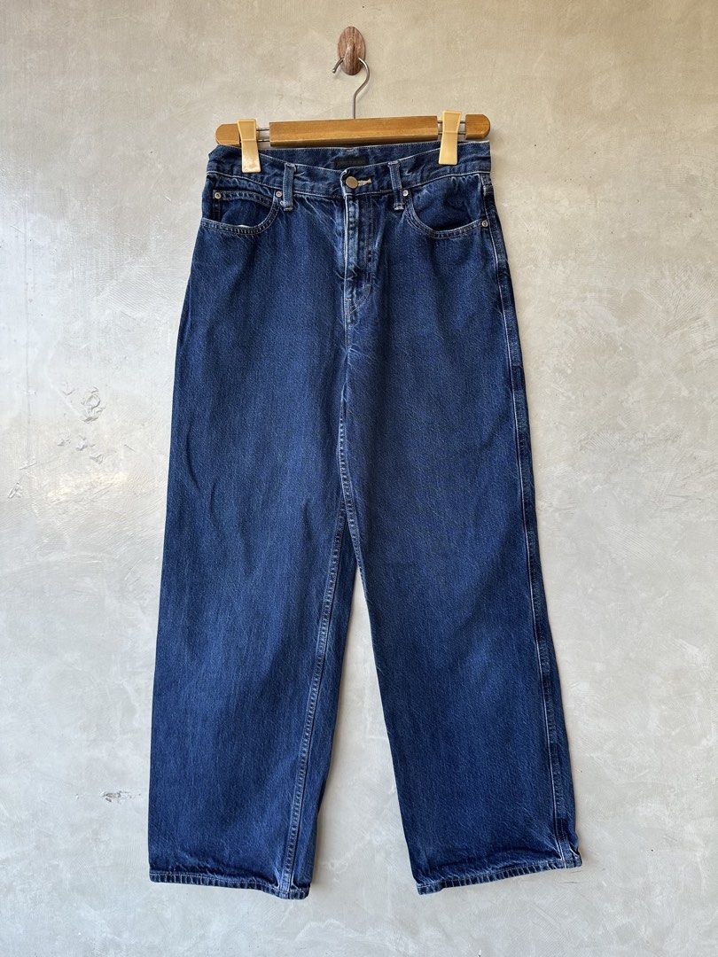 UNIQLO - Baggy Denim Pants (Category: Jeans) located in Cavite. Submitted by hand.picked (Listing ID 1470593276, Image 3). Description: UNIQLO - Baggy Denim Pants Size: 66CM Dimension: 14.5” Waist / 38.5” Length /9” Wide Open Condition: Excellent.