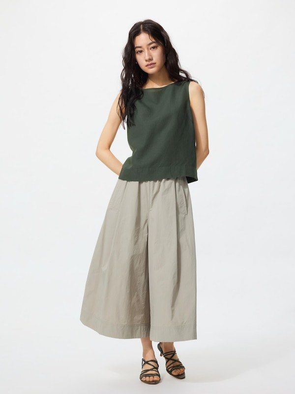 UNIQLO - Nylon Cullote (Regular Length) (Category: Other Bottoms) located in Cavite. Submitted by hand.picked (Listing ID 1470592127, Image 3). Description: UNIQLO - Nylon Cullote (Regular Length) Size: Small Dimension: 13-15” Waistline / 30” Length / 17” Wide Opening Condition: Like New.
