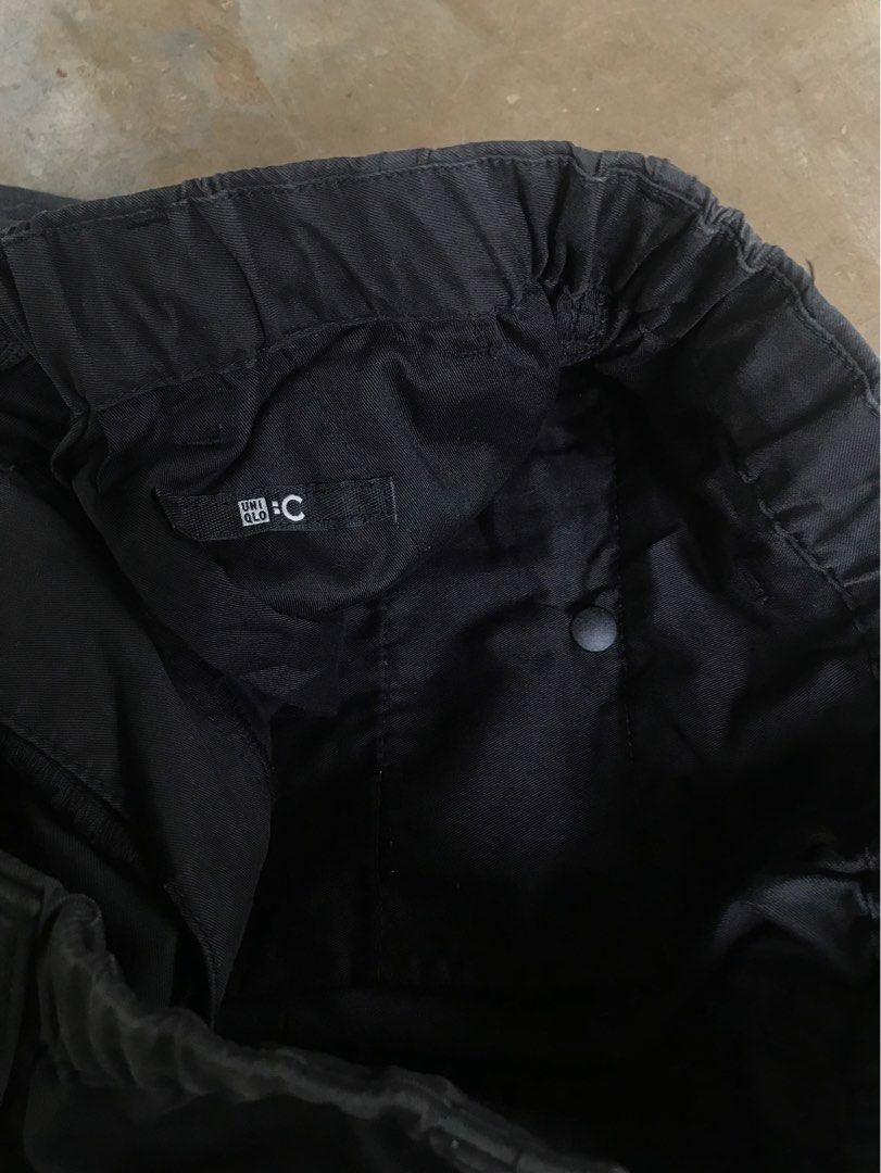UNIQLO C WIDE LEG PANTS (Category: Trousers) located in Aurora. Submitted by thrillthriftfinds123 (Listing ID 1470654149, Image 3). Description: UNIQLO C WIDE LEG PANTS SIZE 30-32 WIDTH 39 LENGTH NO ISSUE GOOD CONDITION SOLID PANG PORMA 9.5 COLOR RATE .