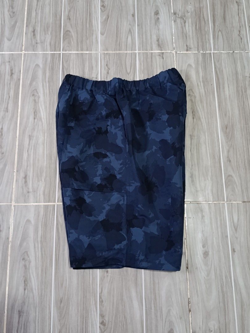 UNIQLO CAMOU SHORT (freeshipping) (Category: Shorts) located in Quezon City. Submitted by gyl-stop (Listing ID 1470675968, Image 3). Description: free shipping 24-28 x 18.5 excellent condi cr: 9.8/10 issue: none.