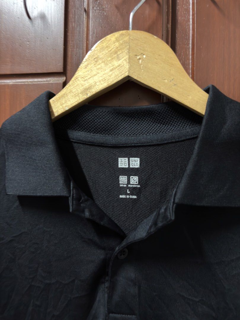 Uniqlo Drifit Polo Black (Category: Tshirts & Polo Shirts ) located in Davao. Submitted by workmensph (Listing ID 1470595075, Image 2). Description: Size Large 20” x 28.5” As New.