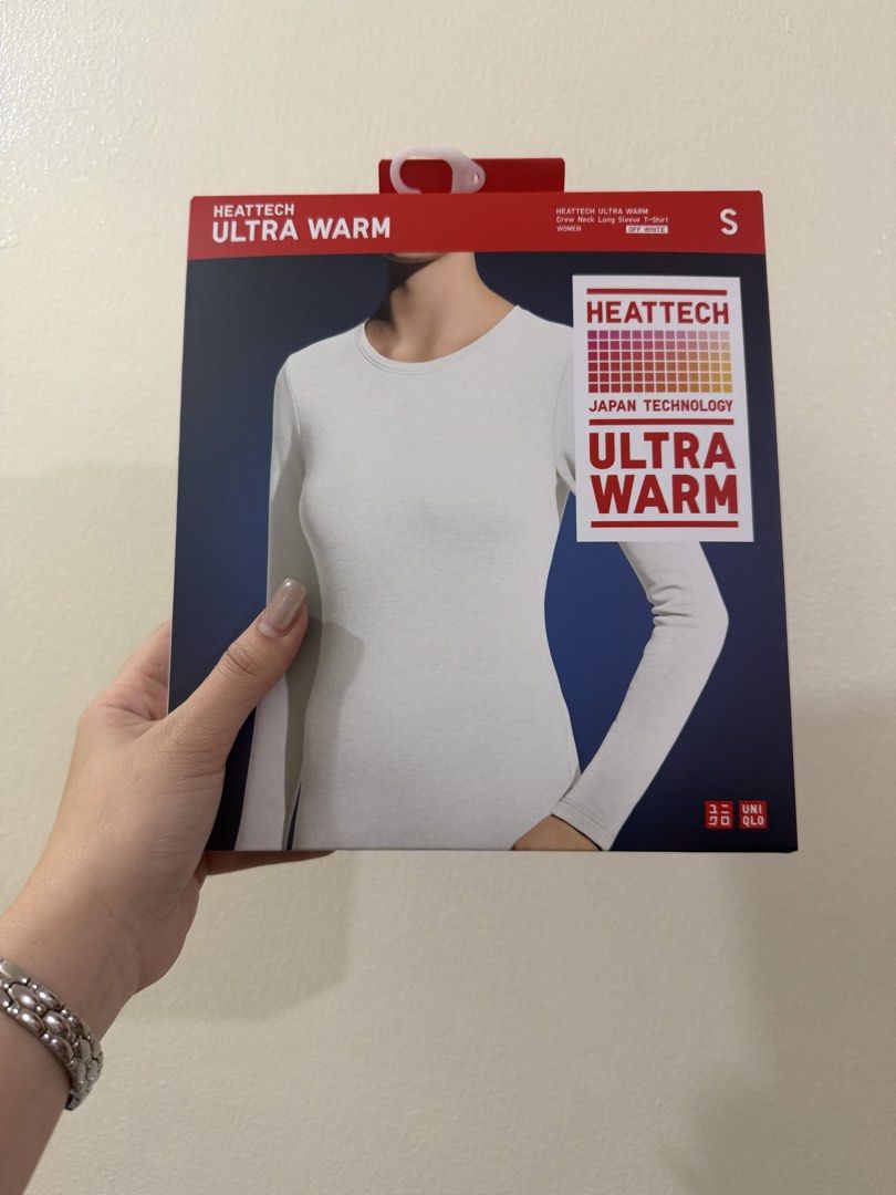 Uniqlo Heattech Ultra Warm (Category: Longsleeves) located in Manila. Submitted by nanabunz (Listing ID 1470683968, Image 1). Description: Uniqlo Heattech Ultra Warm - Long sleeve thermal shirt with crew neck - Off-white color - Brand new, still inside original packaging box - Features 2.25x warmer than regular Heattech, ultra stretch, moisture-wicking, perfect for extreme cold.
