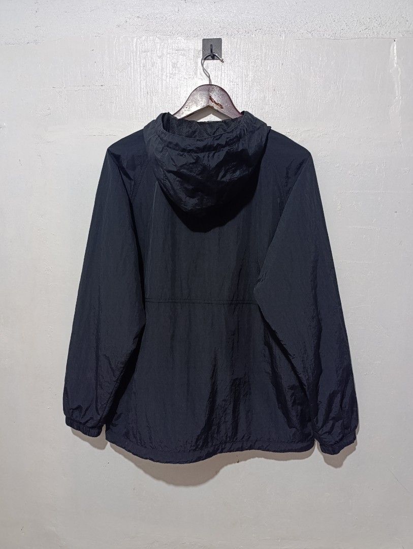 Uniqlo oversized Anorak (Category: Coats, Jackets and Outerwear) located in Bulacan. Submitted by frederickg80292 (Listing ID 1470672715, Image 3). Description: UNIQLO OVERSIZED ANORAK PARKA - COLOR BLACK 📌 SIZE MEDIUM ON TAG FIT UP TO LARGE OR XL 24.5 WIDTH 29 LENGTH ADJUSTABLE HEM STRING LIKE NEW CONDITION 10/10 COLOR RATE NO ISSUE 👌 WATER REPELLENT 🌧️ 899 + SF ONLY 💸 LOCATION SJDM BULACAN.