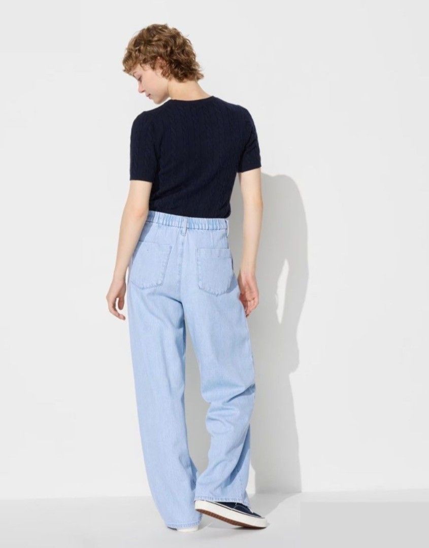 Uniqlo pants (Category: Other Bottoms) located in Manila. Submitted by safewhale-01f4 (Listing ID 1470653785, Image 2). Description: uniqlo drapey wide pleated pants small like new.
