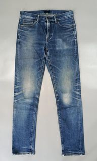 (Category: ) located in . Submitted by aydenthriftwear (Listing ID 1470580361, Image 1). Description: .