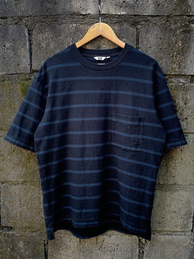 Uniqlo Stripe Pocket Tee (Category: Formal Shirts) located in Angeles City. Submitted by badillajel81176 (Listing ID 1470632173, Image 1). Description: WTS –UNIQLO STRIPE 2 tone color 📏 Size: Tag size “Large“ 📏 Measurements: Width : 22.6 Length: 29.5 💢Issue- No issue ✨ Condition: 10/10 🟦 Color Rate:10/10 📍 Pampanga Angeles City 📦 Shipping available nationwide.