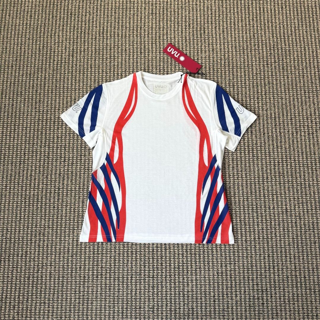 UVU Running Shirt - Chicago (Category: Activewear) located in Manila. Submitted by cessy.runs (Listing ID 1470700114, Image 1). Description: UVU running shirt - Chicago 2026 release. Features blue and red swirls, eye-catching for casual runners and those in the know, will know that you know game. Polyester and Spandex blend perfect for activewear. Size L on-hand. Other sizes available for pre-order. .