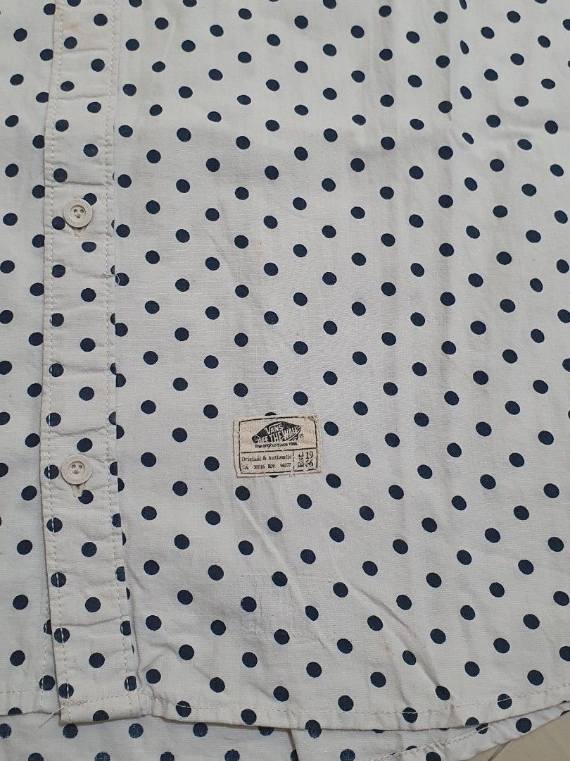 Vans (Category: Tshirts & Polo Shirts ) located in Muntinlupa City. Submitted by thriftsupplyco (Listing ID 1470696739, Image 3). Description: Vans polkadots Size XL(Altered) 22x30 300 freeshipping.