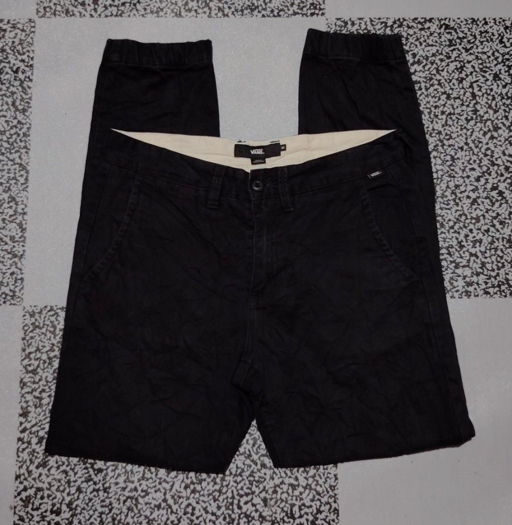 VANS JOGGER BLACK PANTS🖤 (Category: Joggers) located in Bislig. Submitted by tuazons21 (Listing ID 1470691232, Image 2). Description: VANS JOGGER BLACK PANTS🖤 FRESH FROM BALE📌 SIZE : 30 ON TAG DIMES : 30-32×38 CR : 9.8/10 EXCELLENT CONDITION DETAILS POSTED📌 *,***💸 FREE SHIPPING FEE✈️ UNLI VOUCH📌 TAGUM CITY, DAVAO DEL NORTE📌 DM TO PURCHASE 💸📩.