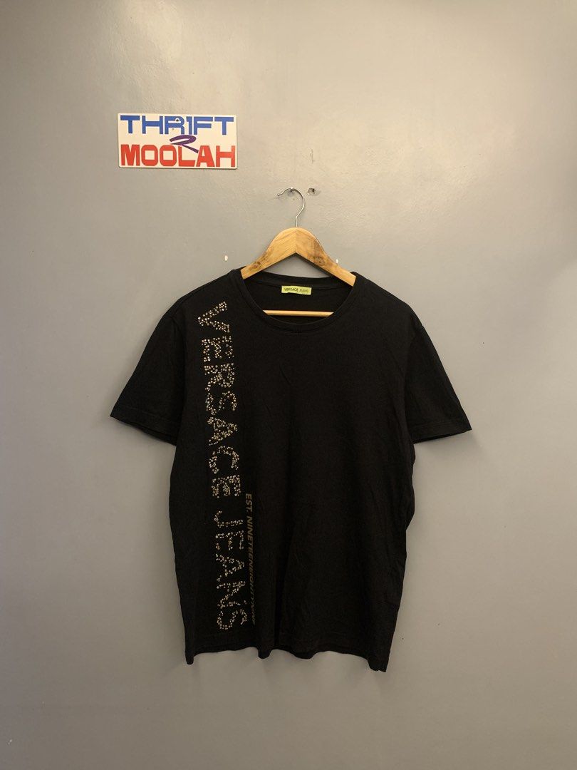 VERSACE JEANS COUTURE SLIM FIT TEE (Category: Tshirts & Polo Shirts ) located in Cavite. Submitted by thrift2moolah (Listing ID 1470611563, Image 1). Description: VERSACE JEANS COUTURE SLIM FIT TEE Medium to Large 21/27 - Good condition 9/10 Color rate issue tanggal na yung ibang design goods padin naman 450 plus sf.