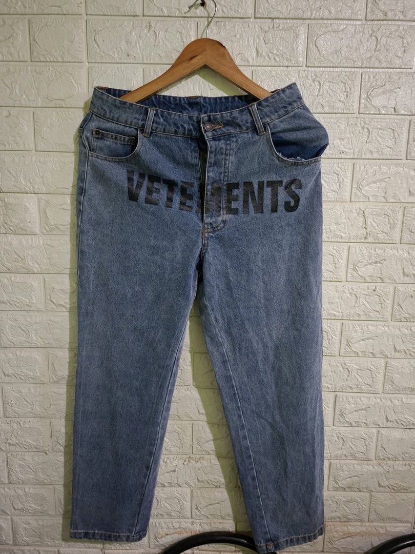 VETEMENTS X LEVI’S DENIM PANTS (Category: Jeans) located in Bulacan. Submitted by bleue.finds (Listing ID 1470661010, Image 1). Description: VETEMENTS X LEVI’S DENIM PANTS 30 - width 35 - length 6.5 - hem as new no issue good condition denim.