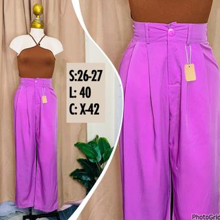 (Category: ) located in . Submitted by bengirlclothing (Listing ID 1470591915, Image 1). Description: .