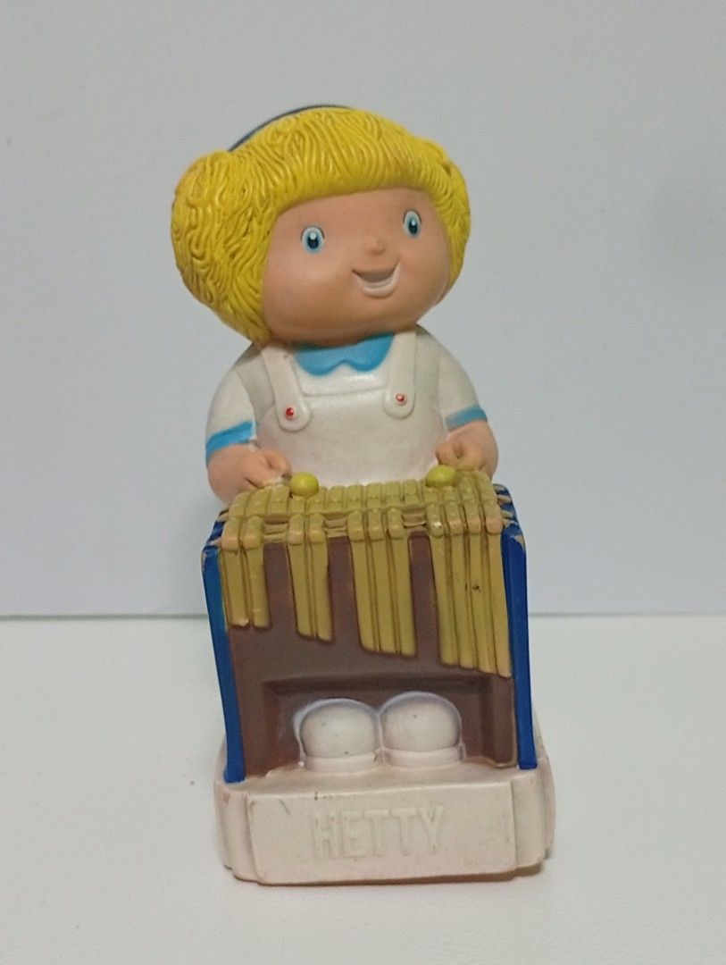 Vintage 1984 Jolly Band - Hetty (Category: Vintage Collectibles) located in Lipa City. Submitted by mark_collections (Listing ID 1470575995, Image 1). Description: Vintage 1984 Jolly Band - Hetty Mode of Payment: Gcash.