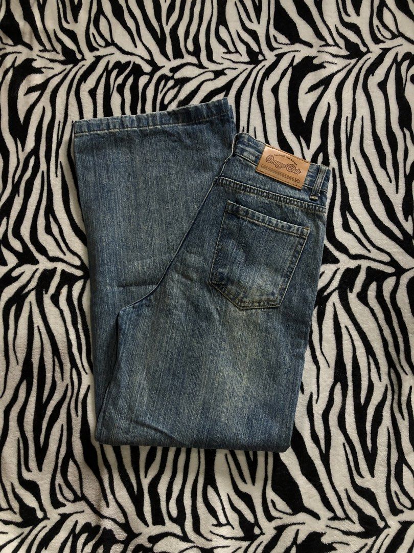 Vintage Baggy Pants (Category: Jeans) located in Muntinlupa City. Submitted by ksclocollection (Listing ID 1470573532, Image 2). Description: heavy fabric, better in person. Nice quality size: 26-27 length 40.5.