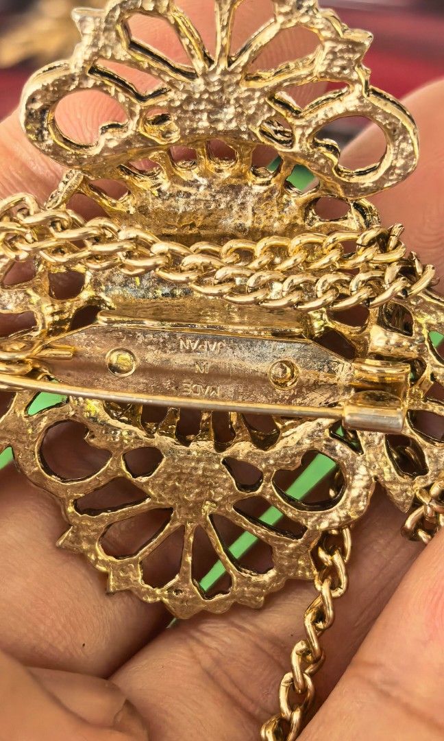 Vintage brooch made in Japan (Category: Brooches) located in Tuguegarao City. Submitted by zenphoenix-7ad615 (Listing ID 1470579574, Image 3). Description: Vintage brooch made in Japan.