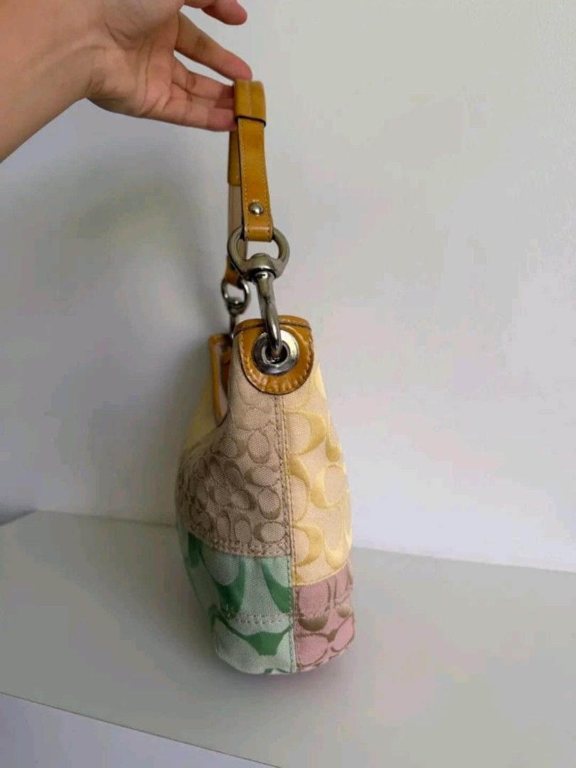 Vintage coach patchwork (Category: Shoulder Bags) located in Taguig. Submitted by dary-dela.cruz__0809 (Listing ID 1470589383, Image 2). Description: RUSH Excellent condition No issue Not thrifted gf owner Fb: Jed shet.