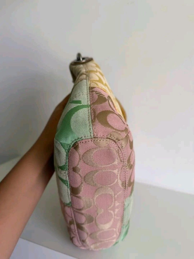 Vintage coach patchwork (Category: Shoulder Bags) located in Taguig. Submitted by dary-dela.cruz__0809 (Listing ID 1470589383, Image 1). Description: RUSH Excellent condition No issue Not thrifted gf owner Fb: Jed shet.