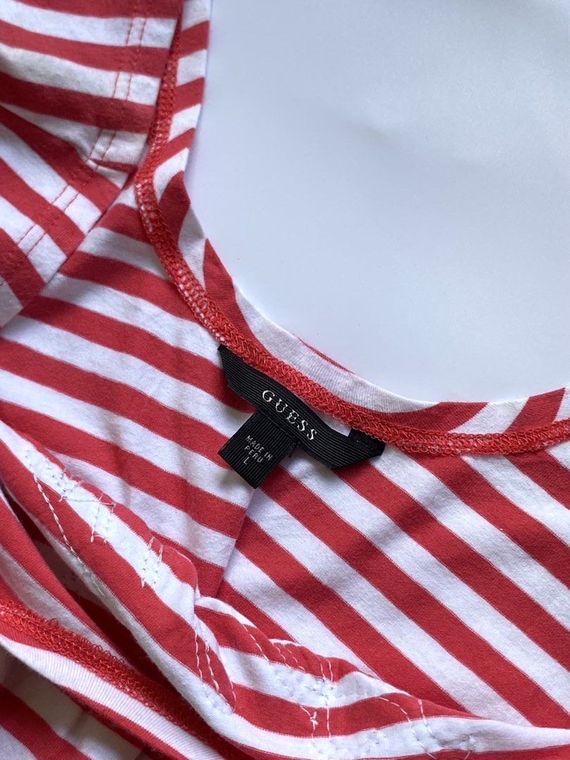 Vintage Guess Striped Fitted Top (Category: Blouses) located in Manila. Submitted by petalfinds_ (Listing ID 1470646921, Image 2). Description: ˚⊱🪷⊰˚ striped fitted scoop neck top ౨ৎ 𝐛𝐫𝐚𝐧𝐝: guess ౨ৎ 𝐬𝐢𝐳𝐞: small to medium 🫧⋆｡˚ 𝐝𝐞𝐭𝐚𝐢𝐥𝐬: ANG GANDA NITOOO! fitted typee! with tag, washtags! 95% cotton! 💞 no issue! qualityyy! ─── ⋆⋅☆⋅⋆ ── 「 ✦ 𝐍𝐎 𝐂𝐎𝐃𝐄, 𝐈𝐍𝐕𝐀𝐋𝐈𝐃 𝐌𝐈𝐍𝐄 ✦ 」 𝓹𝓻𝓲𝓬𝓮: 299 𝓬𝓸𝓭𝓮: retro.