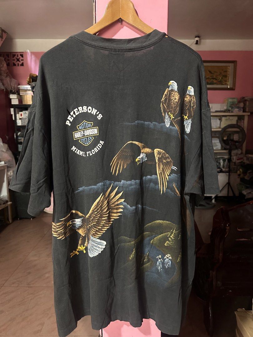 Vintage Harley davidson aop 90s (Category: Tshirts & Polo Shirts ) located in Manila. Submitted by bentzy17 (Listing ID 1470604825, Image 2). Description: Harley Davidson aop 90s dated 1996 XL size Issue pen holes.