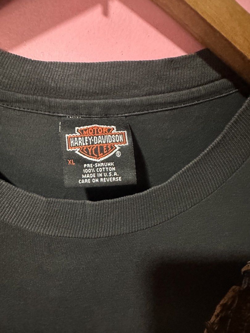 Vintage Harley davidson aop 90s (Category: Tshirts & Polo Shirts ) located in Manila. Submitted by bentzy17 (Listing ID 1470604825, Image 3). Description: Harley Davidson aop 90s dated 1996 XL size Issue pen holes.
