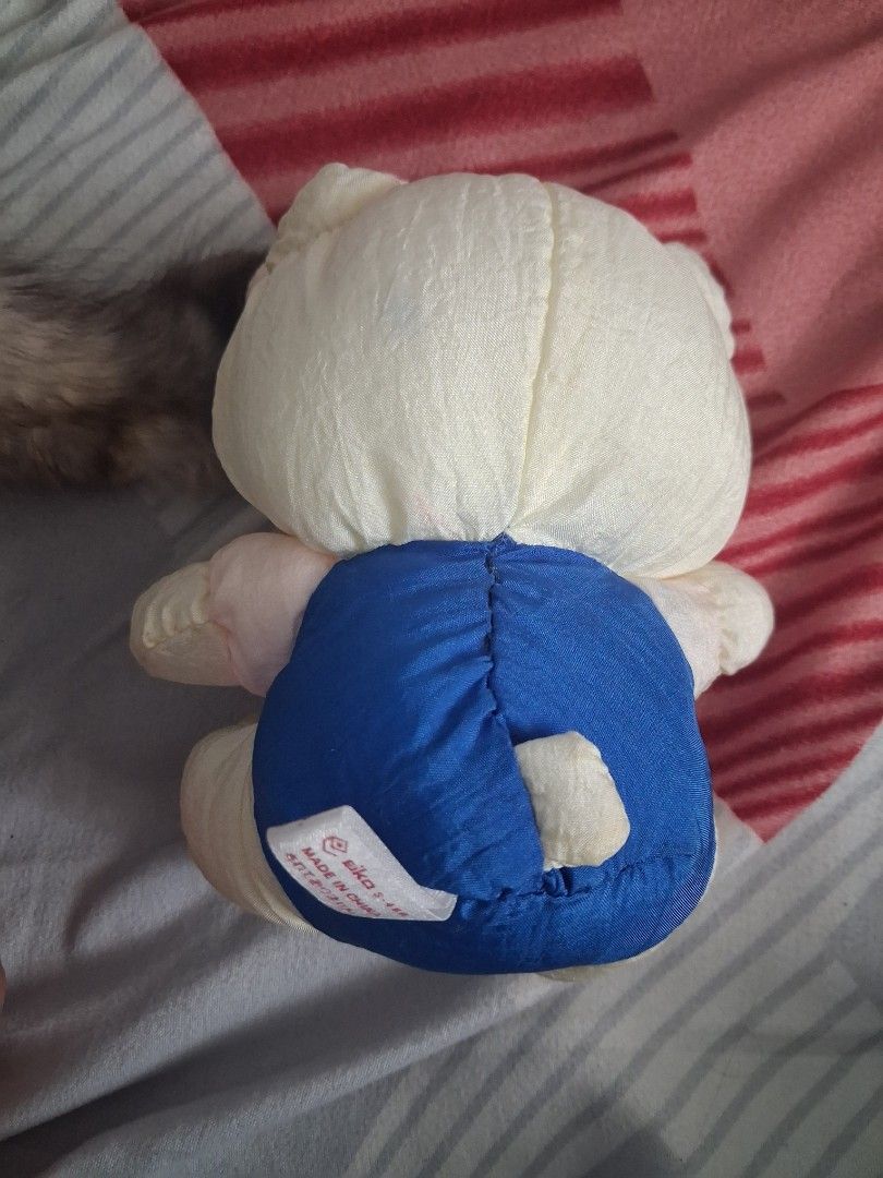 Vintage Hello Kitty (Category: Plushies & Soft Toys) located in Aguinaldo. Submitted by shrimpytrinkies (Listing ID 1470567868, Image 2). Description: Pm 4 more details Sf to be shouldered by buyer.