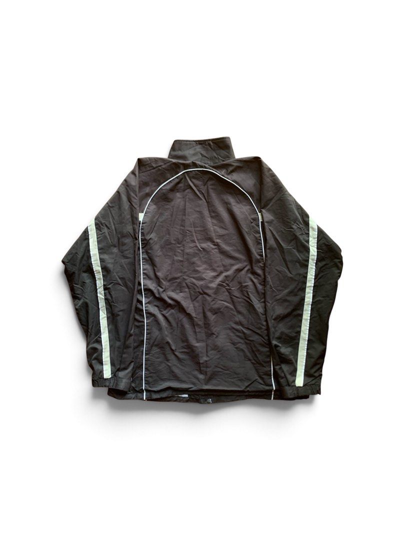 Vintage Nike Bootleg Windbreaker (Category: Coats, Jackets and Outerwear) located in Calamba. Submitted by tobs.thriftz (Listing ID 1470636692, Image 3). Description: Size L on Tag Dimes - 24 x 28 In Great Condition Color Rate - 8/10 No Issue All items are 100% thrifted / pre-loved and may show normal signs of wear due to previous use and age. Please manage your expectations before purchasing. We do our best to disclose any noticeable flaws. Colo