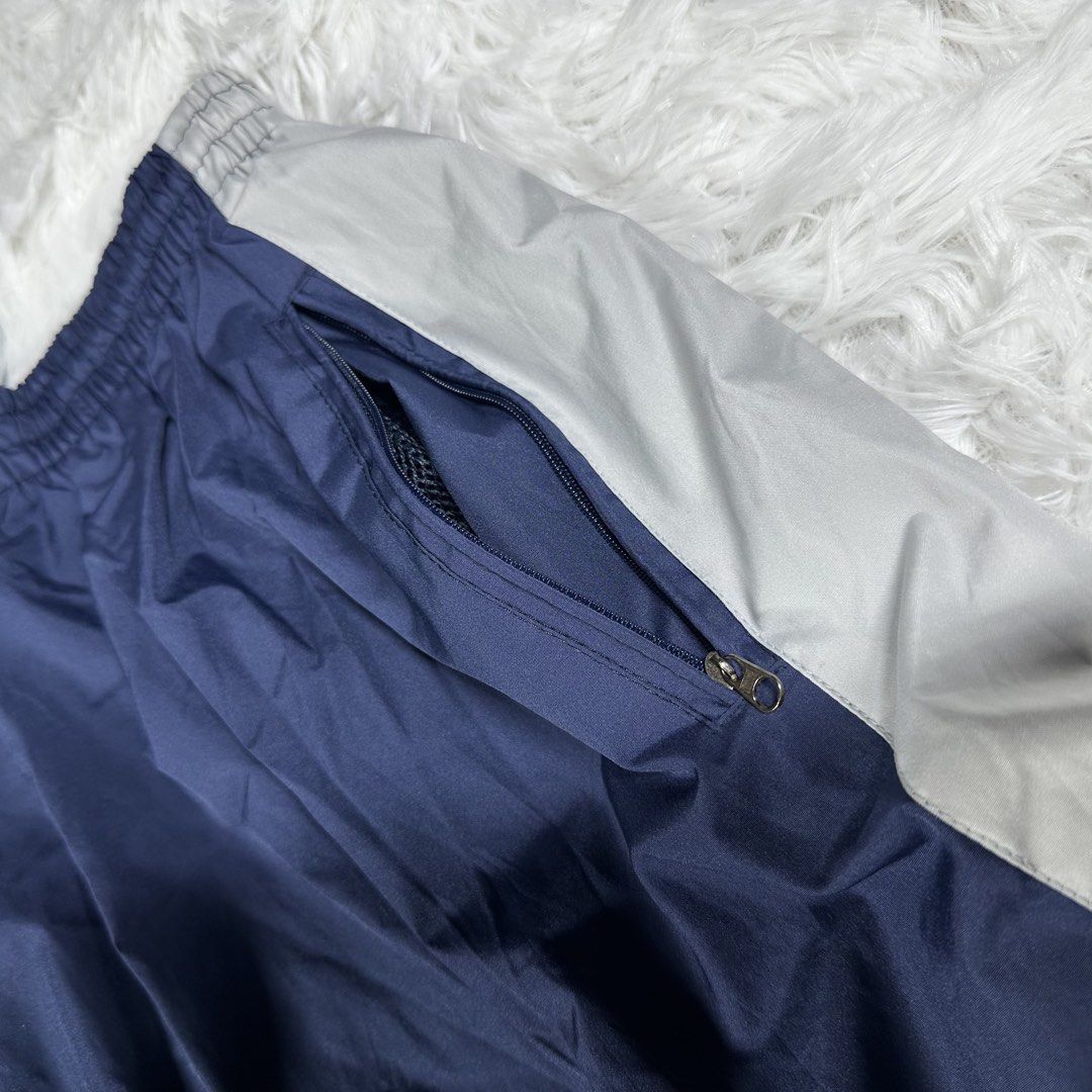Vintage Nike Colorblock Trackpants (Category: Joggers) located in Mandaluyong City. Submitted by ikonicpieces (Listing ID 1470726154, Image 3). Description: Dimes: W: 26” - 39” L: 43.5” Front Rise: 13.5” Leg Hole: 5” - 8” (Ribbings) Size on tag: XXXL (Fits L-XL) Color rate: 9/10 Condition: 9/10 Issue: X MINE: 749 + SF 💳 PAYMENT: GCash / GoTyme 🚚 SHIPPING: J&T. Payment first before shipping. 📍 PLEASE NOTE -Thrifted item. Please manage your expe