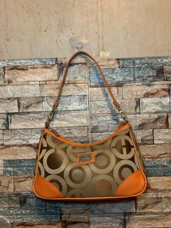 (Category: ) located in . Submitted by bhibeboutique (Listing ID 1470724378, Image 1). Description: .
