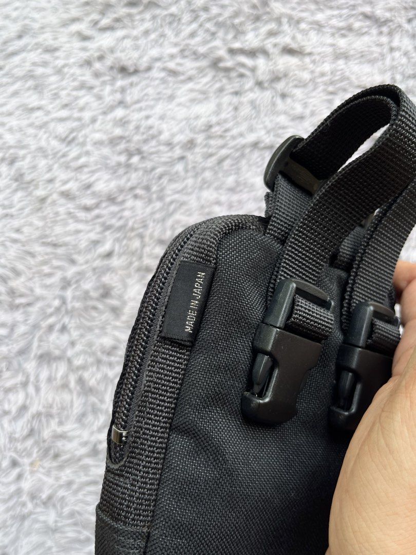 VINTAGE PORTER COLLECTOR MINI POUCH (Category: Belt bags, Clutches and Pouches) located in Dipolog. Submitted by janja2002 (Listing ID 1470712672, Image 2). Description: DEADSTOCK CONDITION💯💯.
