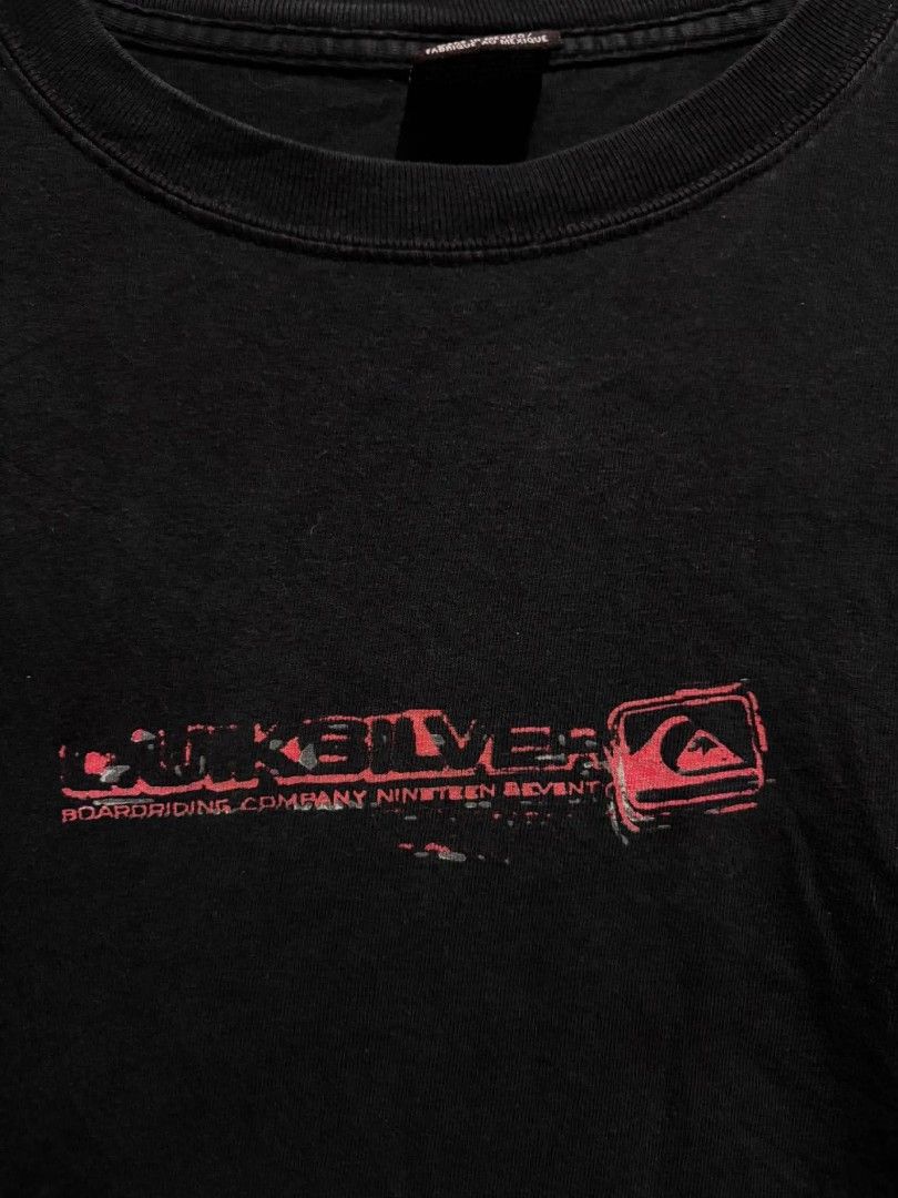 Vintage Quicksilver Shirt (Category: Tshirts & Polo Shirts ) located in Bauan. Submitted by onetwothrift2 (Listing ID 1470658089, Image 3). Description: Vintage Quicksilver Shirt Size: XL Dimes: L30 W25 Color rate: 9/10 Good condition No issue Mine: 600.