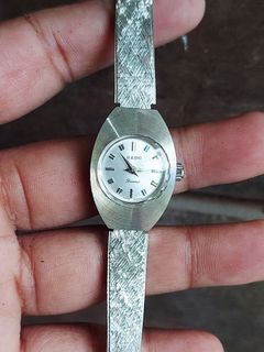 (Category: ) located in . Submitted by vintageanddainty (Listing ID 1470589740, Image 1). Description: .