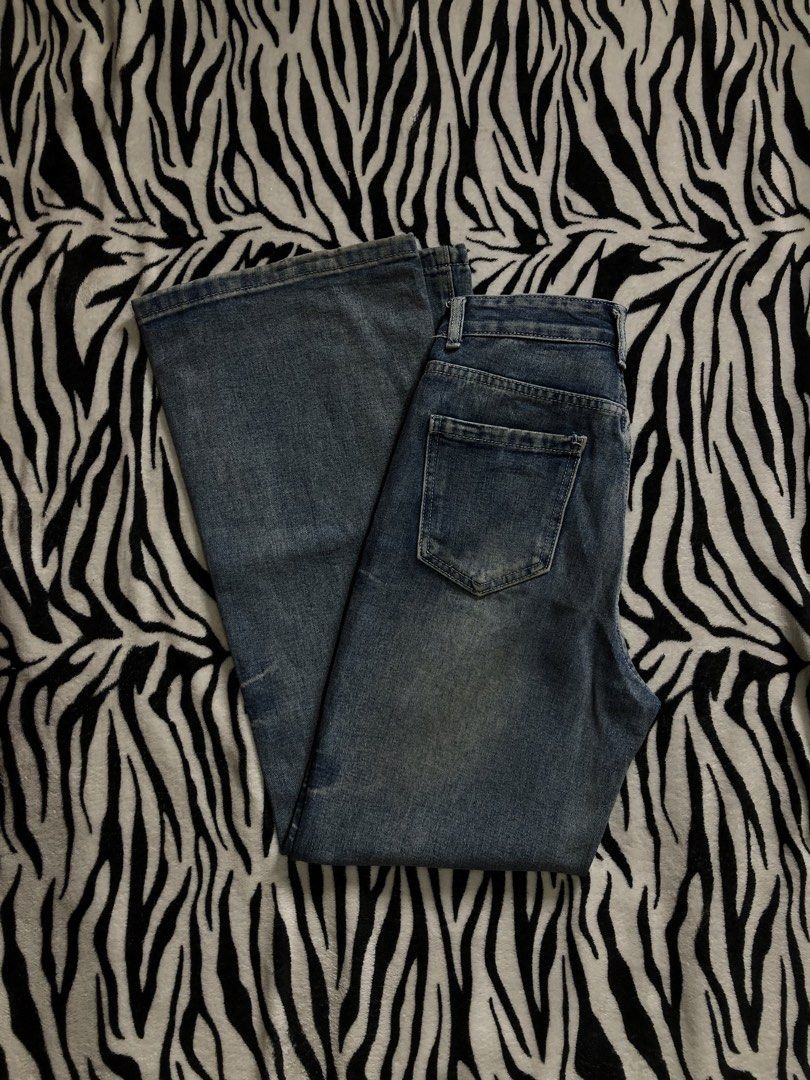 Vintage Retro Bootcut Jeans (Category: Jeans) located in Muntinlupa City. Submitted by ksclocollection (Listing ID 1470575201, Image 2). Description: size: 25-26 length 41’.