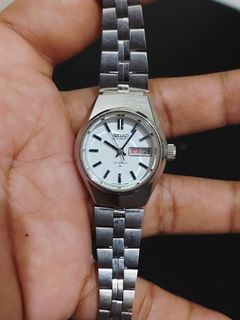 (Category: ) located in . Submitted by vintageanddainty (Listing ID 1470582553, Image 1). Description: .