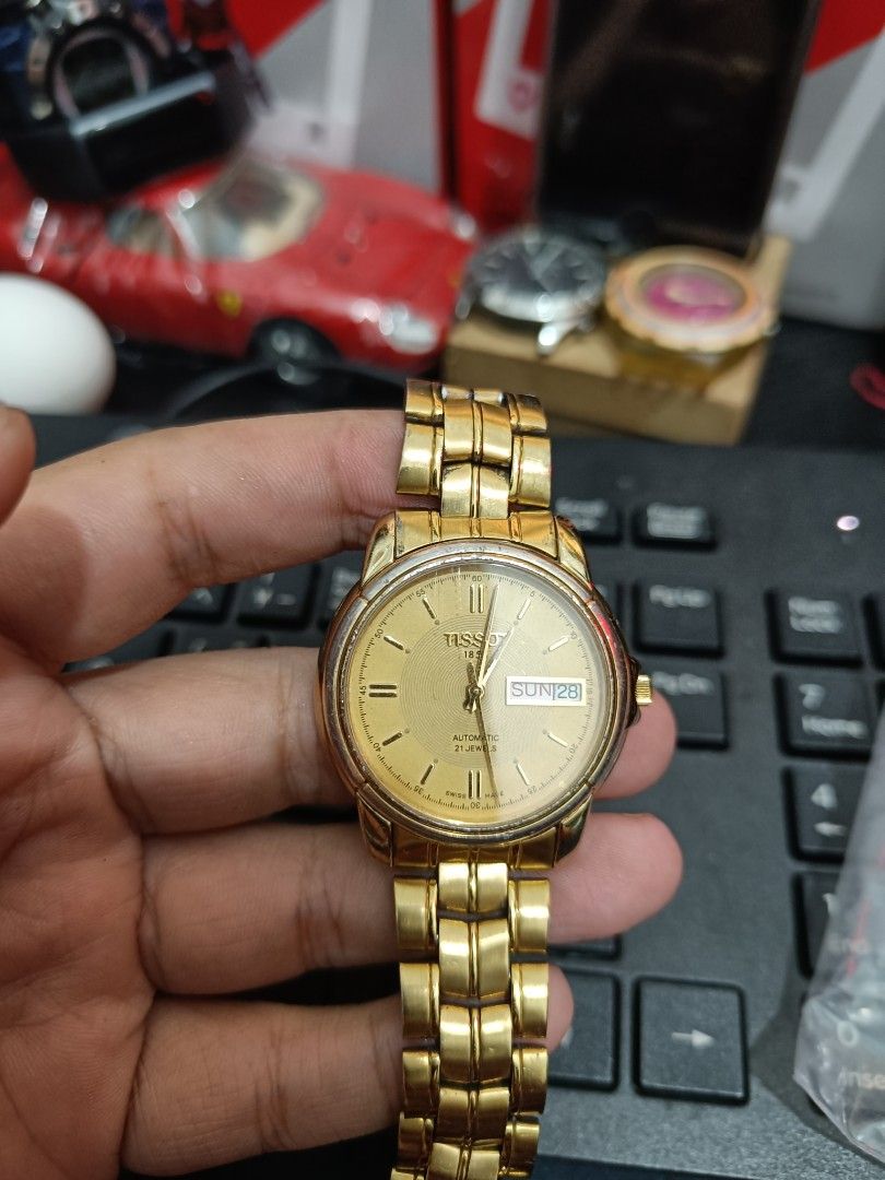 Vintage Tissot automatic watch (Category: Men's Watches) located in Taguig. Submitted by ashicollection (Listing ID 1470679607, Image 1). Description: some fade gold parts. working condition Please read! For sure buyer only! NO COD/COP No reservation The items will be sold to the first payer w/o prior notice. Verbal reservations are not acceptable. Note: All items are vintage. Please manage your expectations accordingly. G cash payment. Shipping 