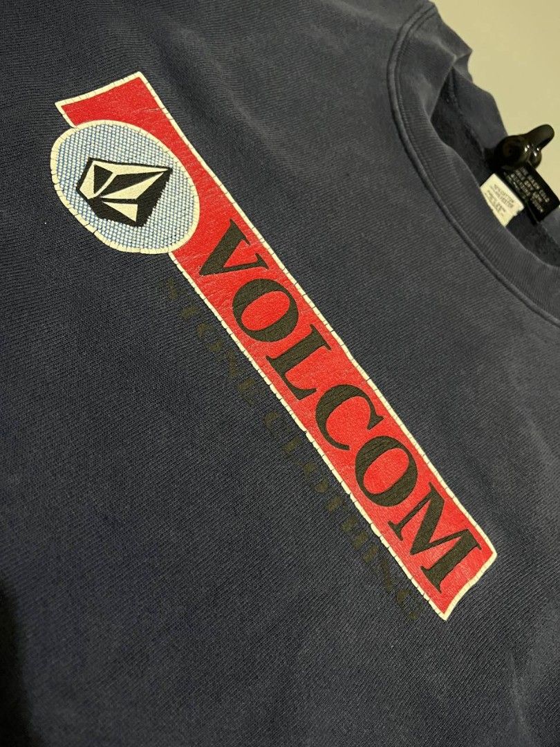 Vintage Volcom Navy Blue Crewneck Sweatshirt (Category: Coats, Jackets and Outerwear) located in Dagupan City. Submitted by retromix.ph (Listing ID 1470690847, Image 2). Description: Vintage Volcom Sweatshirt DIMES: 22.5x27 ISSUE: Hairline, Minor loose stitching on sleeve & Good fade -CHECK EVERY SLIDES FOR ZOOM PICTURES -COLOR MAY DIFFER IN ACTUAL DUE TO LIGHTING.