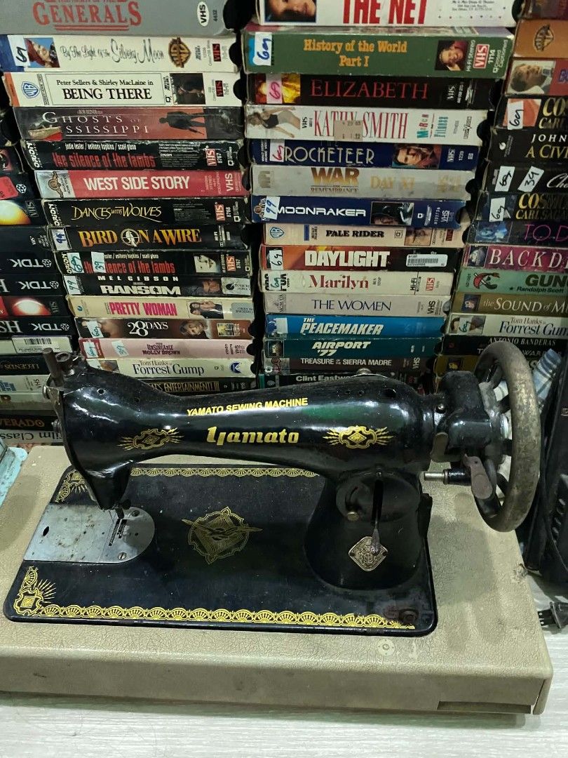 Vintage Yamato sewing machine (Category: Vintage Collectibles) located in Manila. Submitted by lekanek (Listing ID 1470724615, Image 3). Description: sale !!! vintage Yamato sewing machine 3500 pesos only pm me if you interested 📩.