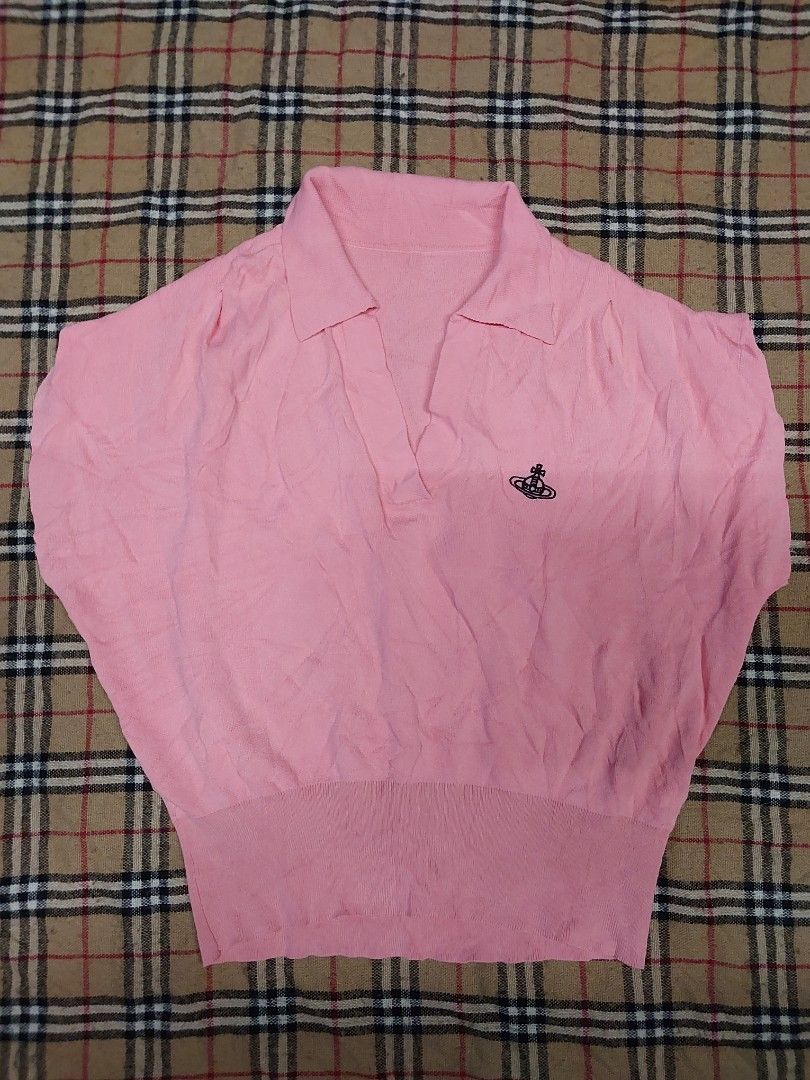 Vivienne Westwood knitted (Category: Sleeveless) located in Polomolok. Submitted by warmfire.3185dd (Listing ID 1470697206, Image 1). Description: .