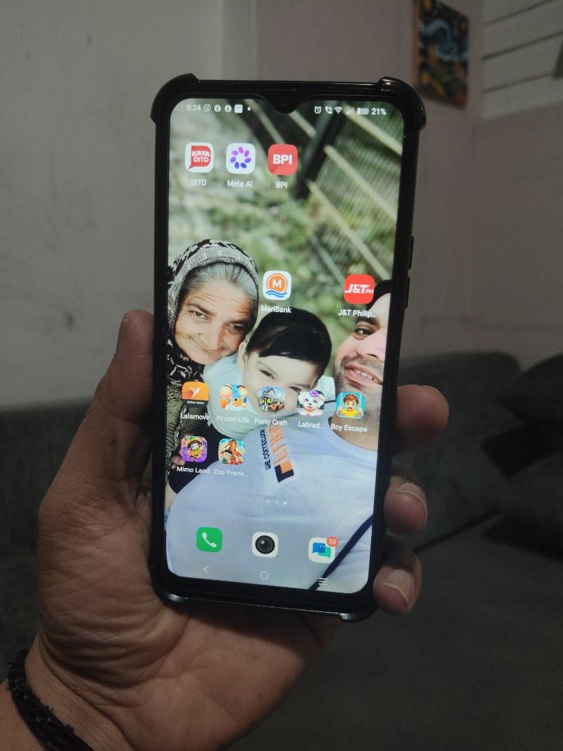 Vivo y17s (Category: Vivo) located in Manila. Submitted by zealphoenix.c08cc4 (Listing ID 1470720532, Image 1). Description: Vivo y17s 6/128GB - PHP 2,500 ⚠️ Note: LCD replaced but original quality, no issue in touch/display ✅ Good condition, 50MP camera, 5000mAh battery ✅ Good for gaming / FB / TikTok Meet up Ever Don Antonio for checking.