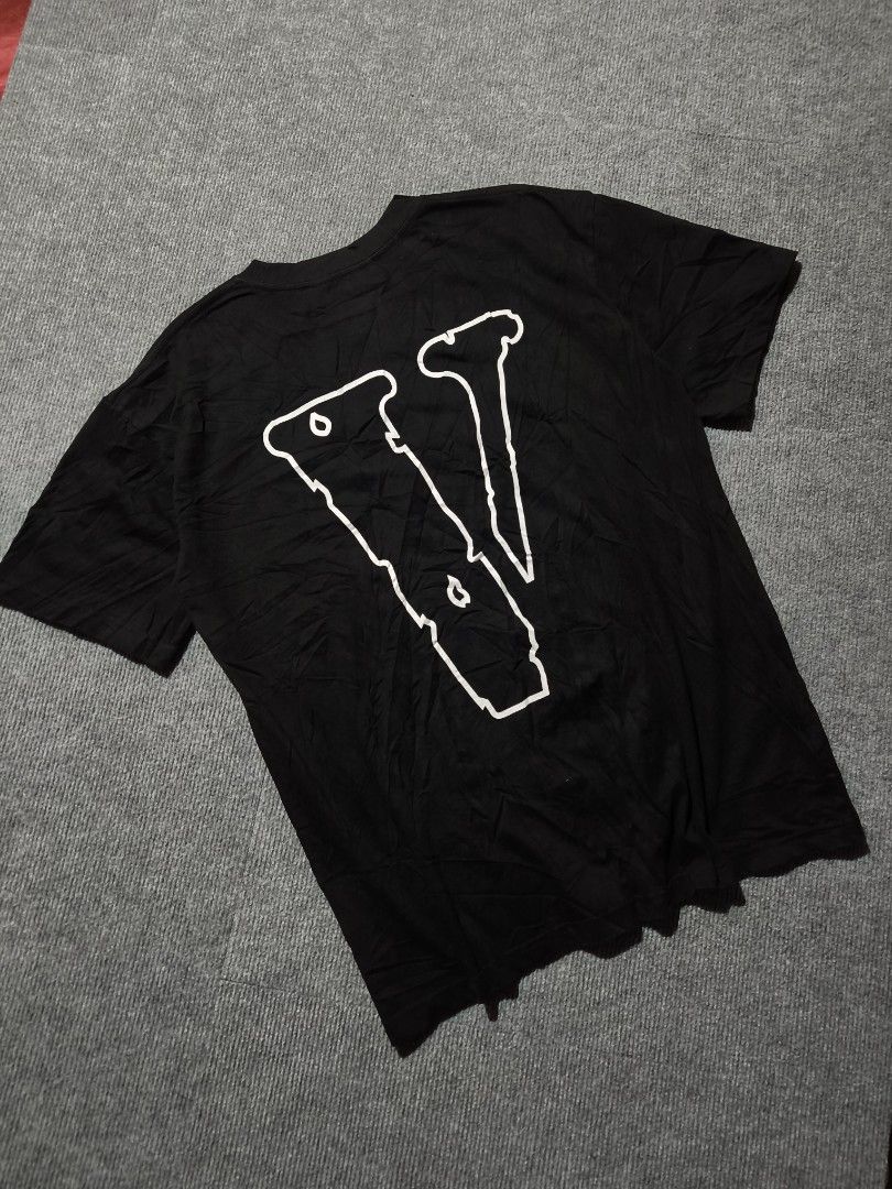 Vlone ECG t-shirt🔥 (Category: Tshirts & Polo Shirts ) located in Ferrol. Submitted by denverthethrifter (Listing ID 1470639121, Image 2). Description: Vlone ECG t-shirt🔥 Excellent condition📌 No issue📌 Size large📌.