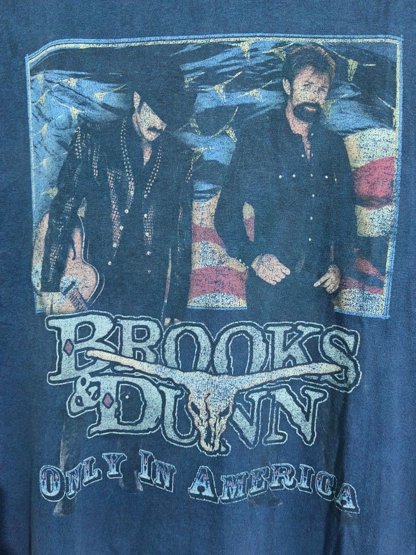 Vntg Brooks & Dunn Tour 2001 (Category: Tshirts & Polo Shirts ) located in Taguig. Submitted by thriftedminds (Listing ID 1470706712, Image 3). Description: Item: Vintage Brooks & Dunn (Only in America, Neon Circus & Wild West Show Tour 2001)🔥 ‎Size: Hanes Beefy T Tag (XL) ‎Width: 23 ‎Length: 29 ‎Condition: Excellent ‎Issue: Crack Print, Good Fade DM to purchase 📩.
