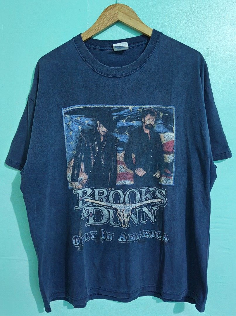 Vntg Brooks & Dunn Tour 2001 (Category: Tshirts & Polo Shirts ) located in Taguig. Submitted by thriftedminds (Listing ID 1470706712, Image 1). Description: Item: Vintage Brooks & Dunn (Only in America, Neon Circus & Wild West Show Tour 2001)🔥 ‎Size: Hanes Beefy T Tag (XL) ‎Width: 23 ‎Length: 29 ‎Condition: Excellent ‎Issue: Crack Print, Good Fade DM to purchase 📩.