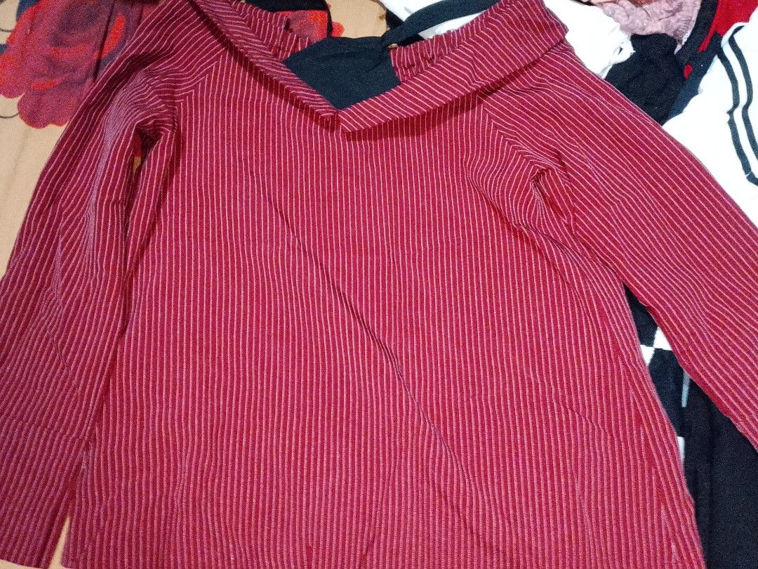 Wan Red Striped Off-Shoulder Long Sleeve Top (Category: Longsleeves) located in Manila. Submitted by sevianna (Listing ID 1470652130, Image 1). Description: Small - semi Medium preloved.