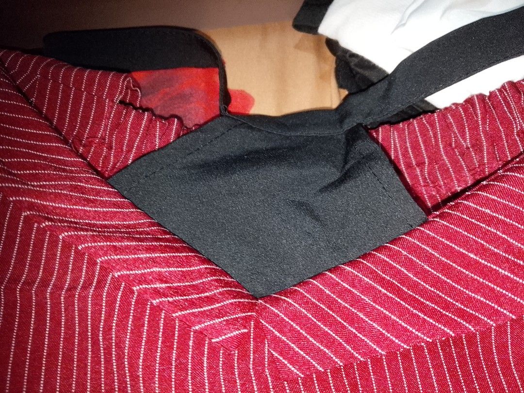 Wan Red Striped Off-Shoulder Long Sleeve Top (Category: Longsleeves) located in Manila. Submitted by sevianna (Listing ID 1470652130, Image 2). Description: Small - semi Medium preloved.